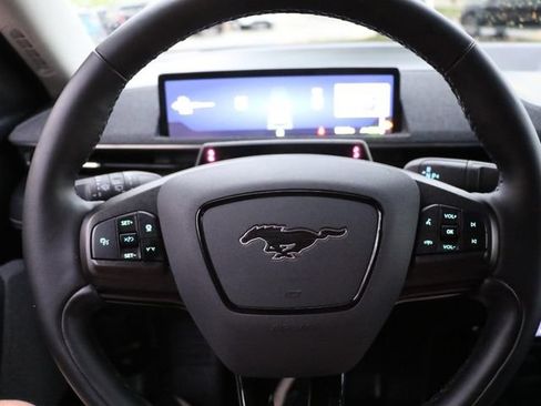 Used 2025 Ford Mustang Mach-E Premium AWD/4WD image 27