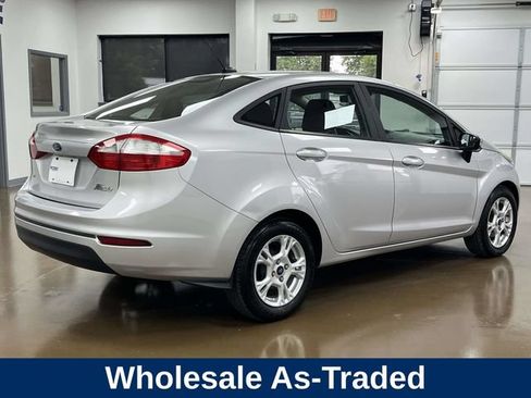 Used 2015 Ford Fiesta SE FWD image 5