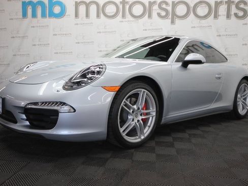 Used 2014 Porsche 911 Carrera 4 w/ Sport Chrono Package image 2