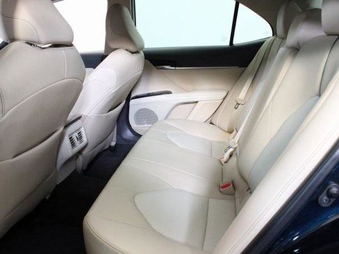 Certified 2020 Toyota Camry XLE image 23