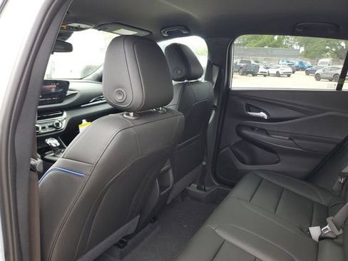 New 2026 Buick Envista Sport Touring image 9