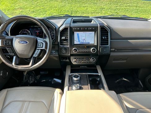 Certified 2021 Ford Expedition Limited AWD/4WD image 3