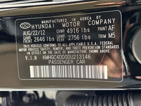Used 2013 Hyundai Genesis 3.8 RWD image 31