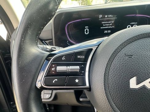 Used 2025 Kia Seltos S FWD image 18