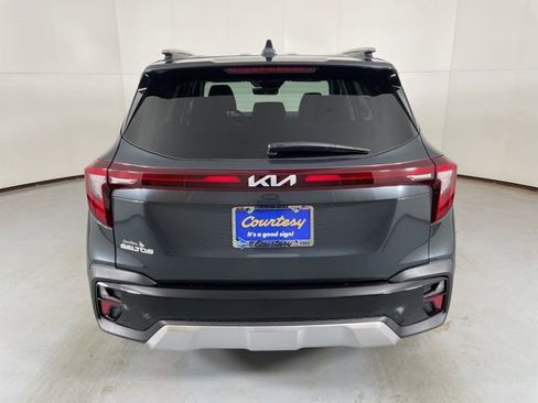 New 2026 Kia Seltos S image 7