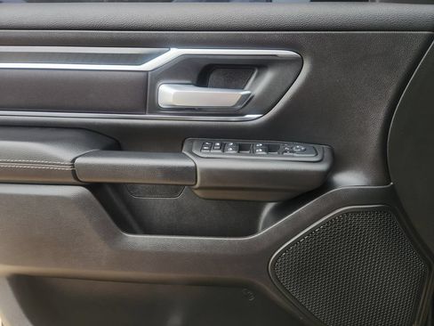 Used 2025 RAM 1500 Big Horn AWD/4WD image 23