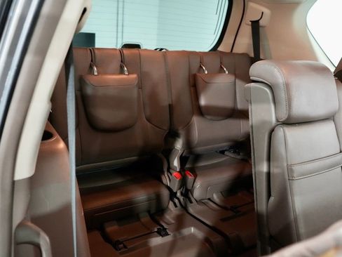 Used 2014 Lexus GX 460 w/ Premium Package image 31