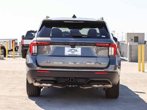 Certified 2025 Ford Explorer ST-Line w/ ST-Line Street Pack AWD/4WD image 5