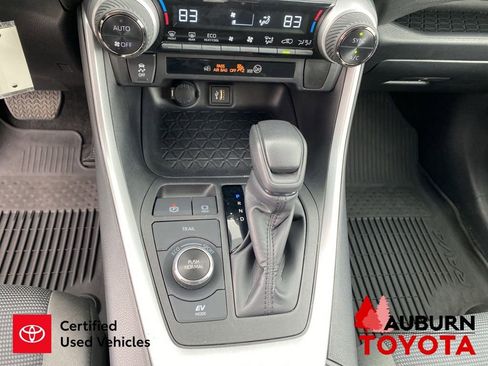 Certified 2024 Toyota RAV4 LE AWD/4WD image 39