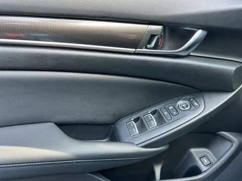 Used 2022 Honda Accord Sport image 10