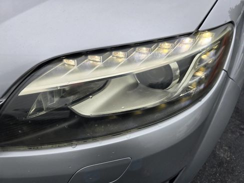 Used 2012 Audi Q7 TDI Premium Plus image 9