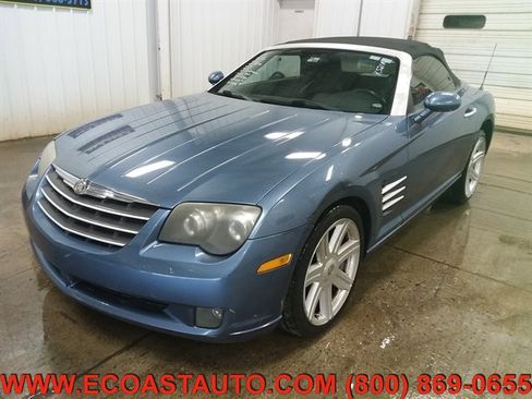 Used 2006 Chrysler Crossfire Limited image 4