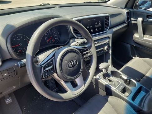 Used 2020 Kia Sportage LX FWD image 19