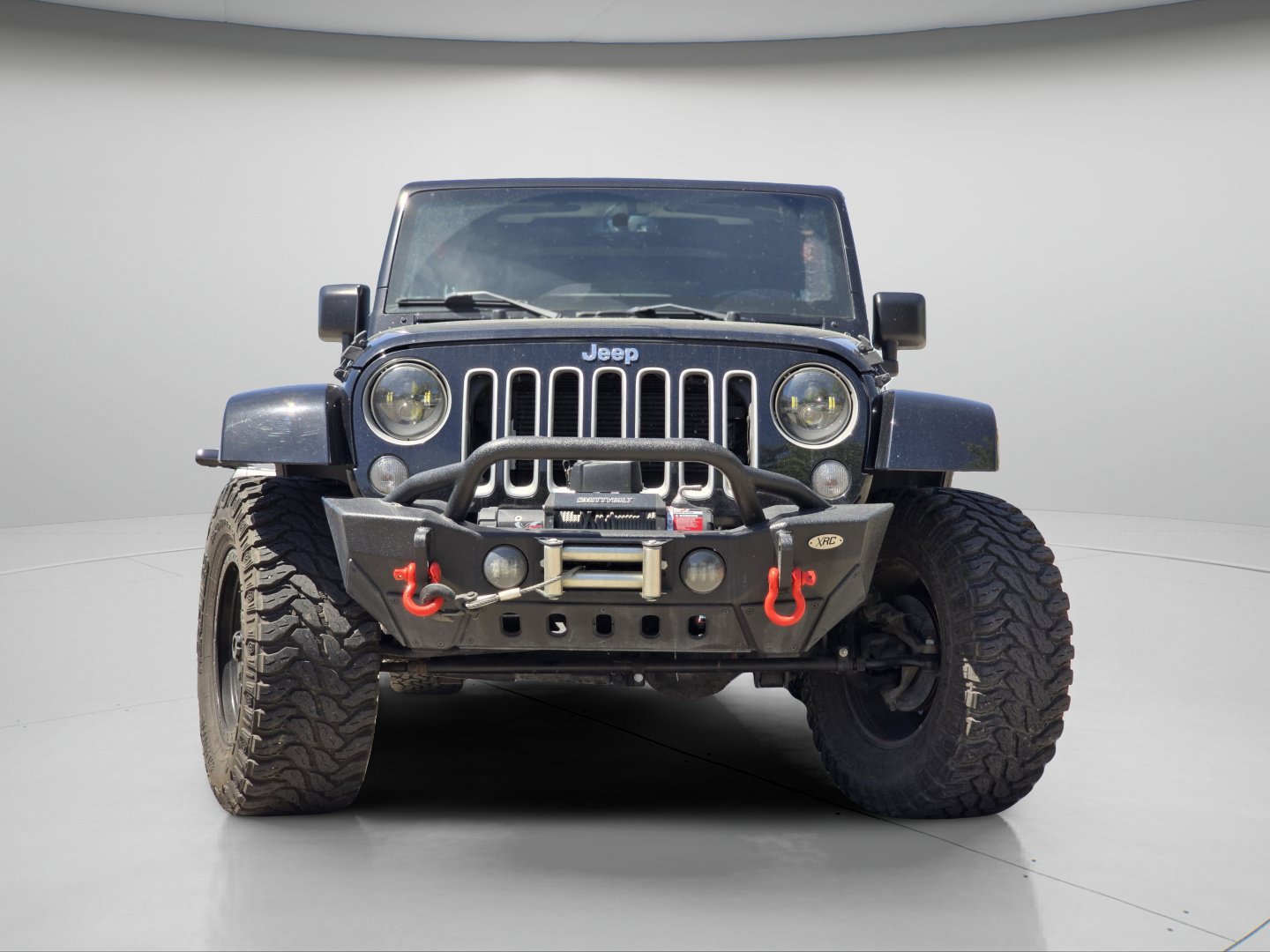 Used 2018 Jeep Wrangler Unlimited Sahara AWD/4WD image 3