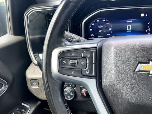 Used 2023 Chevrolet Silverado 1500 LT AWD/4WD image 23