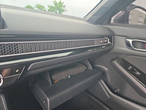 Used 2025 Honda Civic Sport image 24