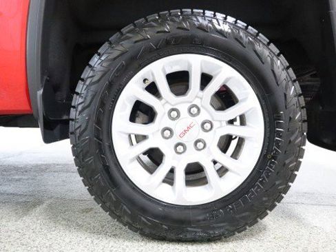 Used 2019 GMC Sierra 1500 SLE w/ SLE Value Package image 20