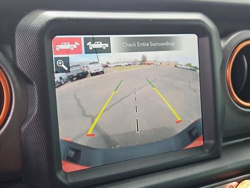 Used 2021 Jeep Gladiator Mojave AWD/4WD image 19