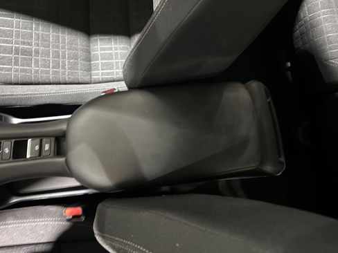 Used 2023 Honda HR-V LX image 21