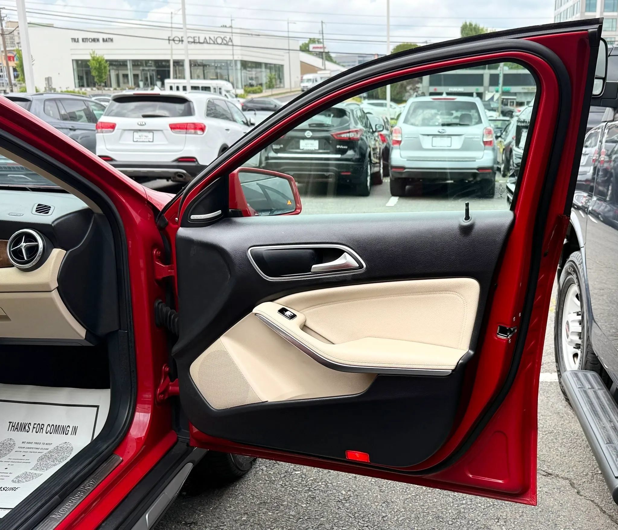 Used 2016 Mercedes-Benz GLA 250 4MATIC image 36