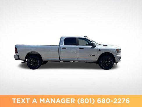 New 2026 RAM 3500 Big Horn AWD/4WD image 6