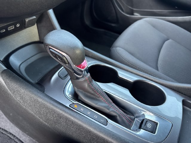Used 2022 Chevrolet Malibu RS FWD image 22