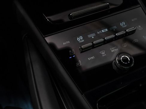 New 2026 Porsche Cayenne S image 23