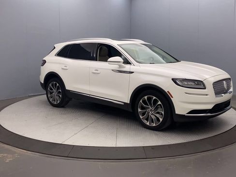 Used 2023 Lincoln Nautilus Reserve AWD/4WD image 7