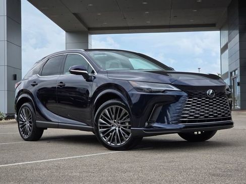 Used 2025 Lexus RX 350 AWD w/ Convenience Package image 2