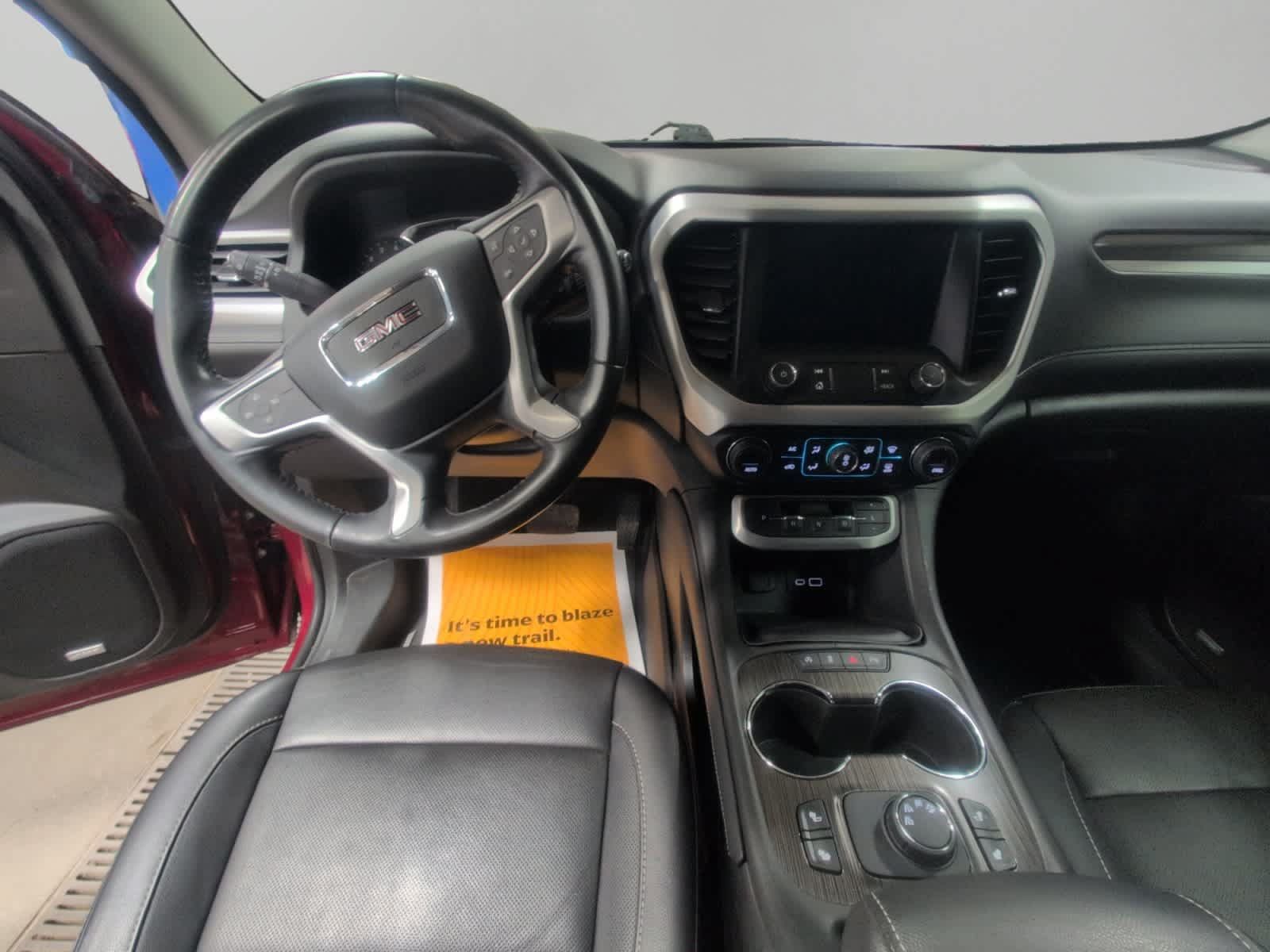 Used 2020 GMC Acadia SLT w/ LPO, Floor Liner Package AWD/4WD image 10