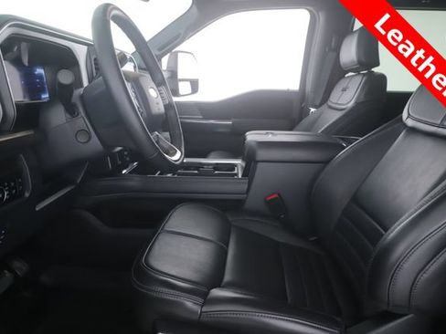 Used 2025 Ford F250 Platinum w/ FX4 Off-Road Package AWD/4WD image 17