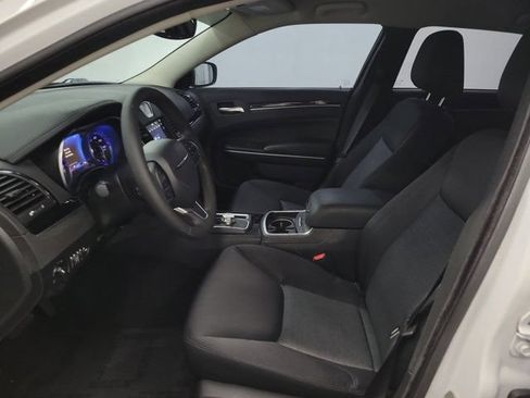 Used 2023 Chrysler 300 Touring w/ Sport Appearance Package RWD image 21