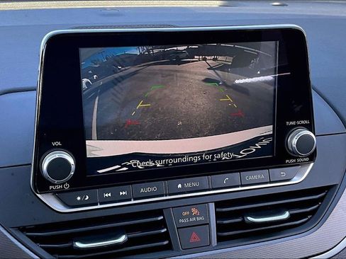 Used 2025 Nissan Altima 2.5 SR image 30