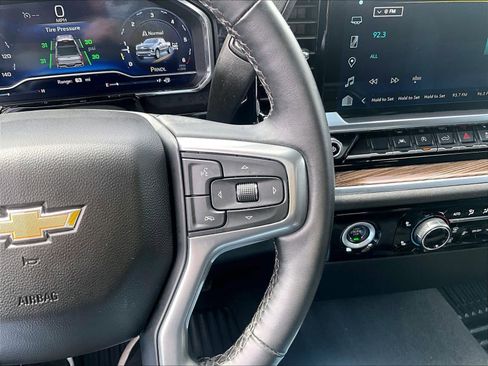 Used 2024 Chevrolet Silverado 1500 LT image 24