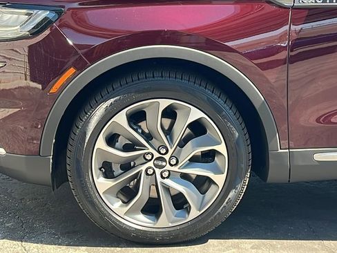 Certified 2023 Lincoln Nautilus Reserve w/ Equipment Group 201A image 10