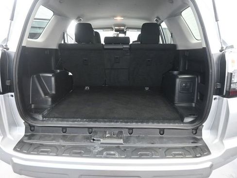 Used 2024 Toyota 4Runner TRD Off-Road image 8