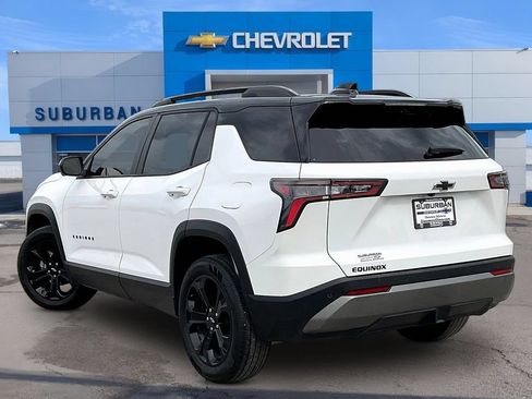 Used 2025 Chevrolet Equinox LT w/ Convenience Package II FWD image 3