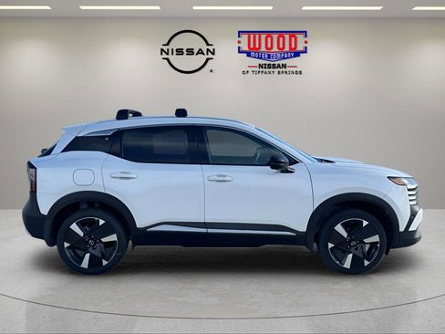 New 2026 Nissan Kicks SR w/ Cold Weather Package image 2