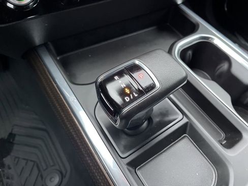 Used 2022 Chevrolet Silverado 1500 LT Trail Boss image 14