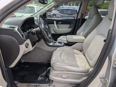 Used 2009 GMC Acadia SLT w/ Visibility Package AWD/4WD image 15