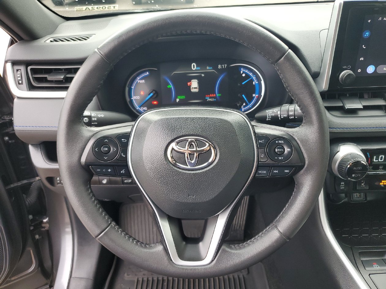 Used 2023 Toyota RAV4 SE w/ Convenience Package AWD/4WD image 21