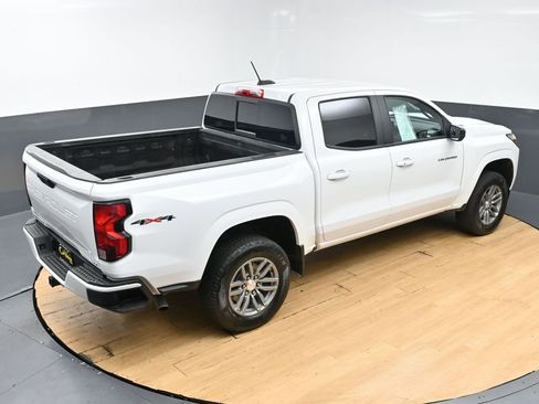 Used 2024 Chevrolet Colorado LT w/ LT Convenience Package AWD/4WD image 45