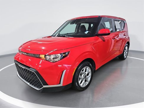 Used 2024 Kia Soul LX w/ Option Group 015 image 7