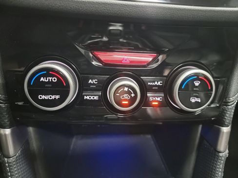 Used 2020 Subaru Forester Limited image 21