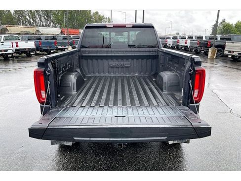 Used 2024 GMC Sierra 1500 SLT w/ SLT Premium Plus Package AWD/4WD image 11