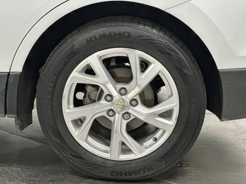 Used 2020 Chevrolet Equinox Premier w/ LPO, Floor Liner Package FWD image 23