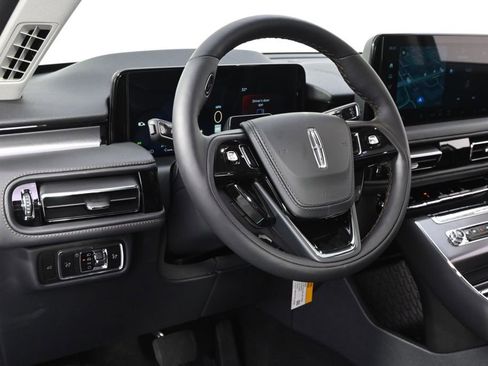 New 2026 Lincoln Aviator AWD image 11