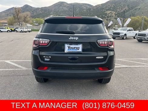 Used 2024 Jeep Compass Latitude AWD/4WD image 5