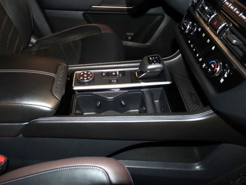 Used 2022 Nissan Pathfinder Platinum w/ Cargo Package image 62