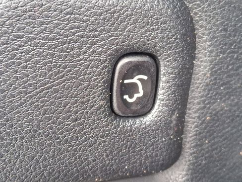 Used 2019 Jeep Grand Cherokee Limited image 29